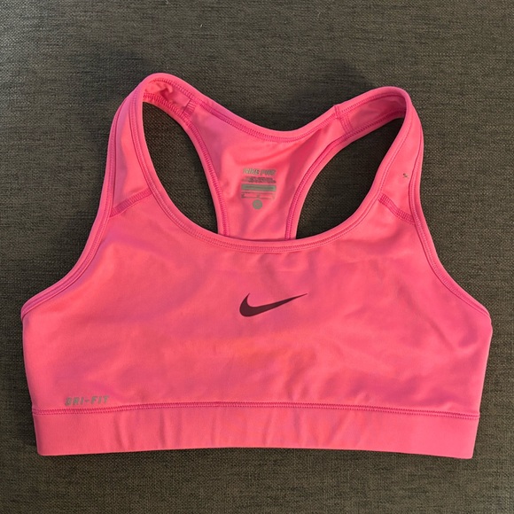 Nike sports bra - New without tags - Picture 1 of 3